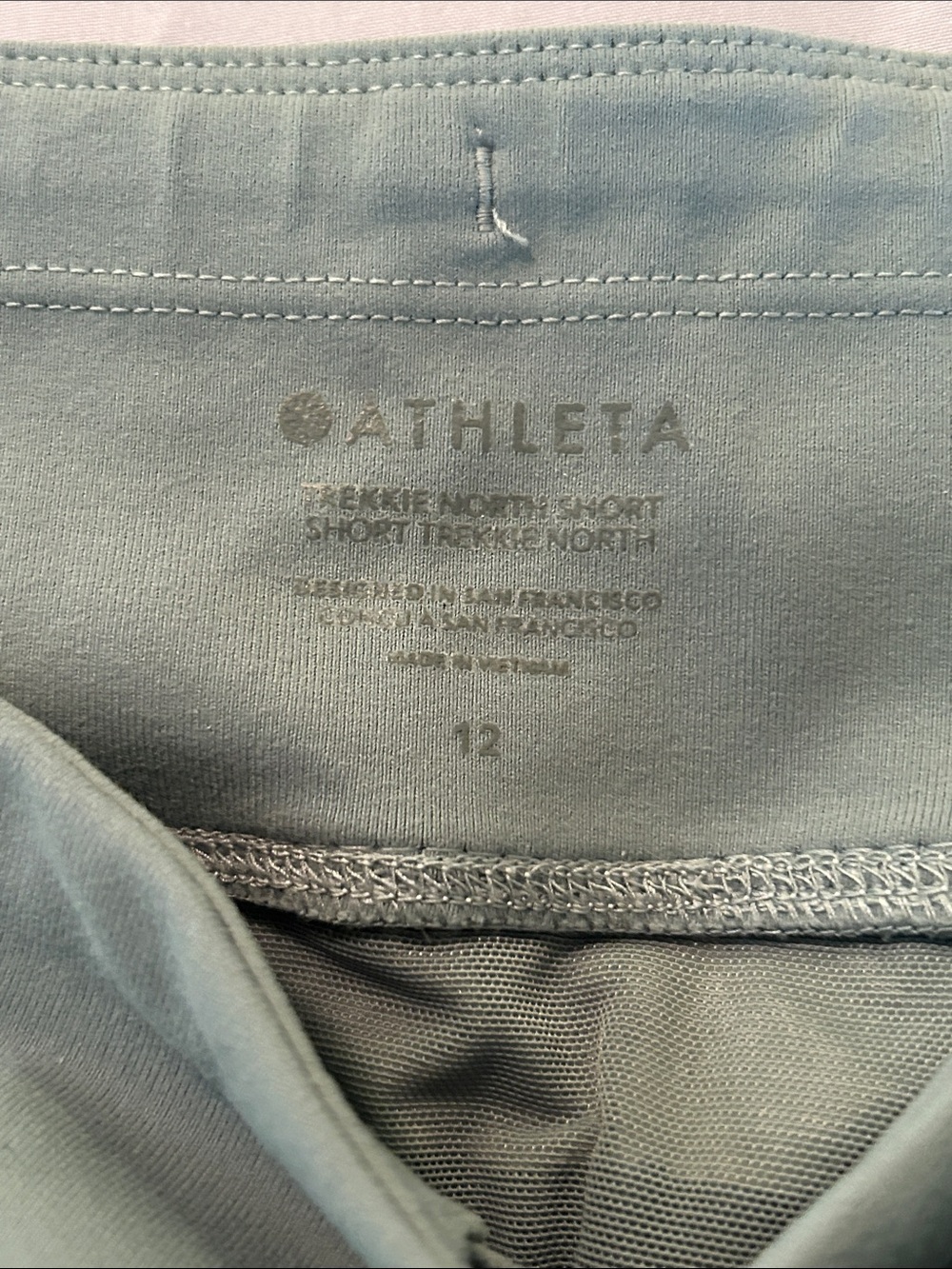 Athleta Trekkie north short Floral Overlay Athletic Shorts size 12 - Picture 6 of 6
